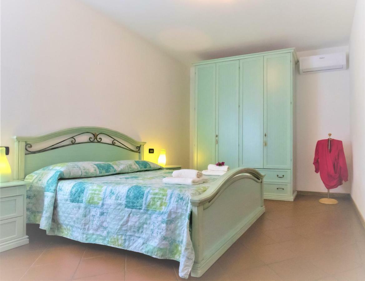 B&B Villa Apuana Marina Di Carrara Exterior photo